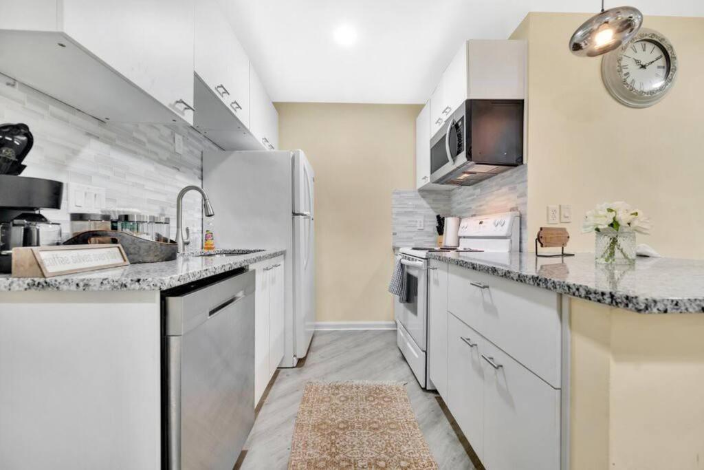 שרלוט Cozy 2 Bedroom Pineville-Matthews Duplex Sleeps 8 מראה חיצוני תמונה