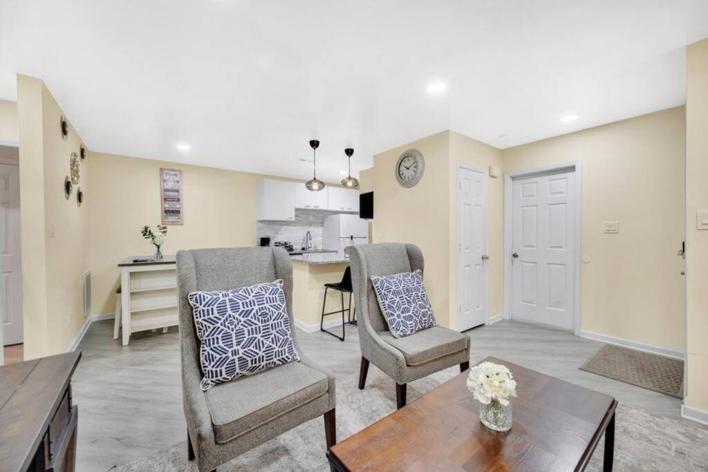 שרלוט Cozy 2 Bedroom Pineville-Matthews Duplex Sleeps 8 מראה חיצוני תמונה
